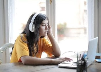 Tại sao nên luyện nghe tiếng Trung qua bài hát?