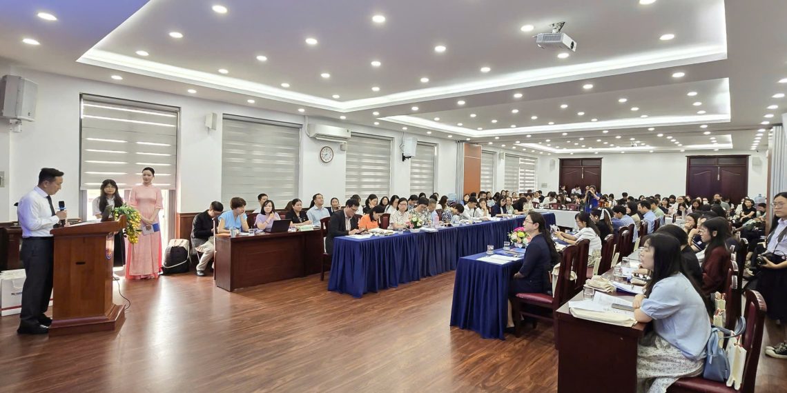 Tiếng Trung The Dragon đồng Hành Cùng Hội Thảo Khoa Học Cấp Quốc Gia Về Ngôn Ngữ Trung Quốc