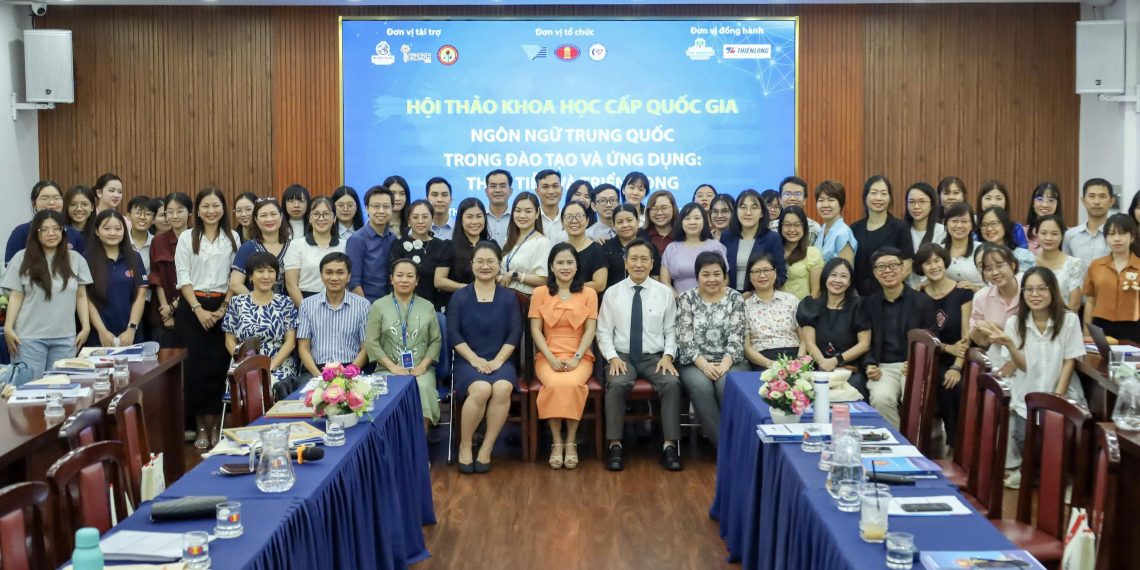 Tiếng Trung The Dragon đồng Hành Cùng Hội Thảo Khoa Học Cấp Quốc Gia Về Ngôn Ngữ Trung Quốc
