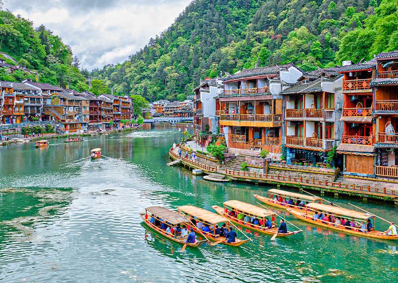 Lạc bước tại Phượng Hoàng Cổ Trấn