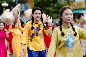 Trung Tâm Ngoại Ngữ Thành Long Tham Gia Diễu Hành Tại Lễ Hội Tết Nguyên Tiêu 2026