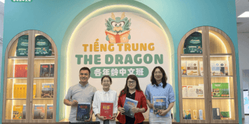 NhÀ XuẤt BẢn NgoẠi NgỮ VÀ NghiÊn CỨu GiẢng DẠy (fltrp) ĐẾn ThĂm TiẾng Trung The Dragon